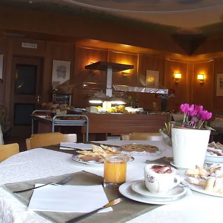 Hotel Club 3*